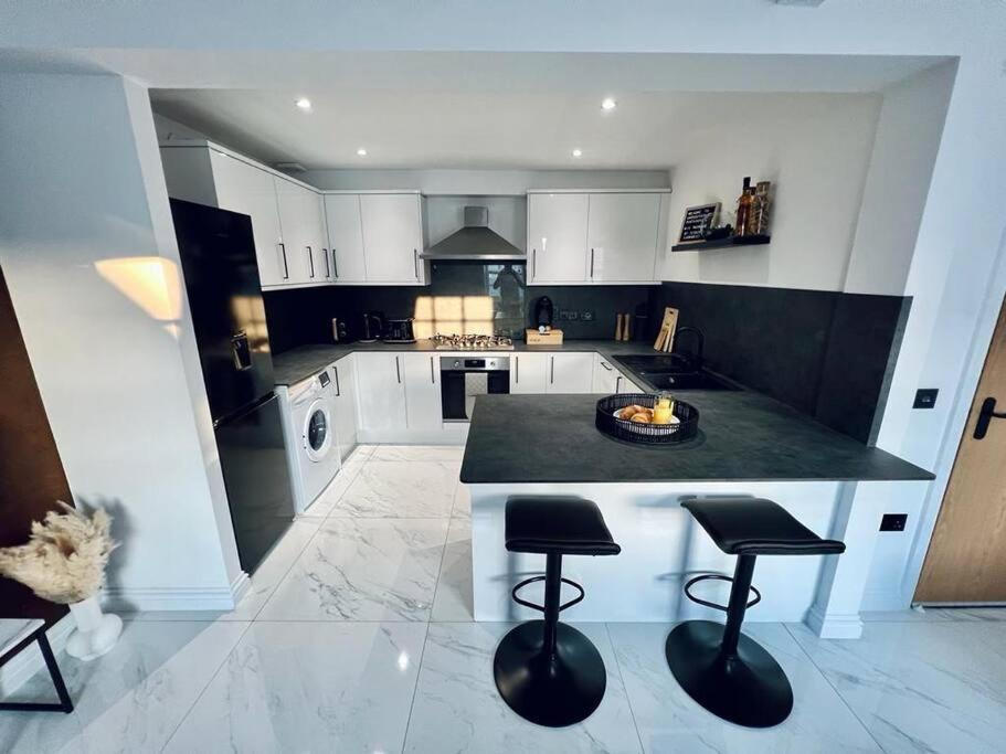 2 Bed Harbourside Penthouse With Hot Tub & Stunning Roof Terrace Lejlighed Weymouth Eksteriør billede