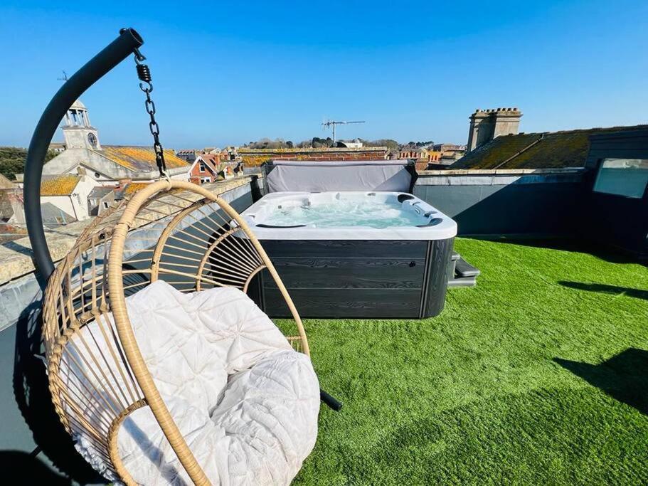 2 Bed Harbourside Penthouse With Hot Tub & Stunning Roof Terrace Lejlighed Weymouth Eksteriør billede